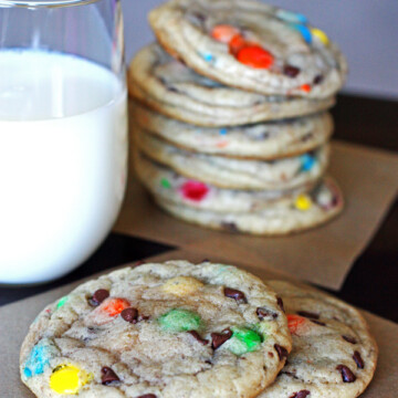 bakery style chocolate chip cookies