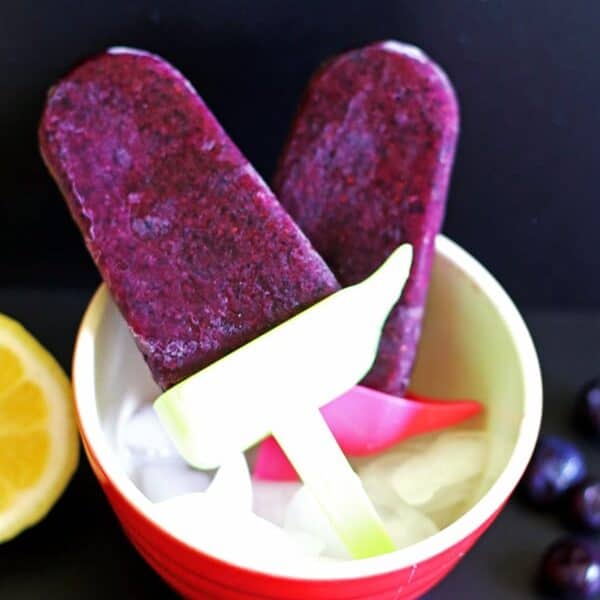 Blueberry Lemon Popsicles are easy to make and nutritious.